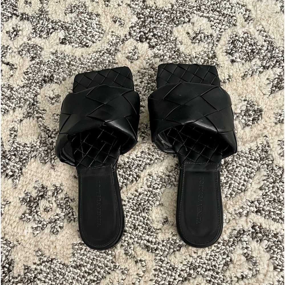 SALE - original price > $1100  Black Intreciatto Bottega Venetta Slides - Picture 2 of 8